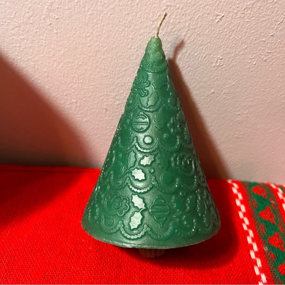 Vintage NEW Christmas Tree Candle 5 Inches Tall with Peg Bottom Avon? - Picture 3 of 8